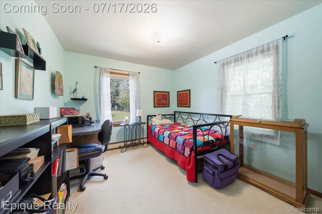 555 E Square Lake Road Troy City MI 48085