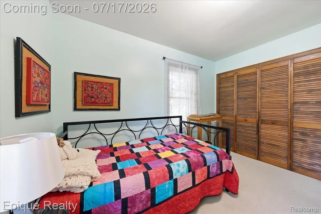 555 E Square Lake Road Troy City MI 48085