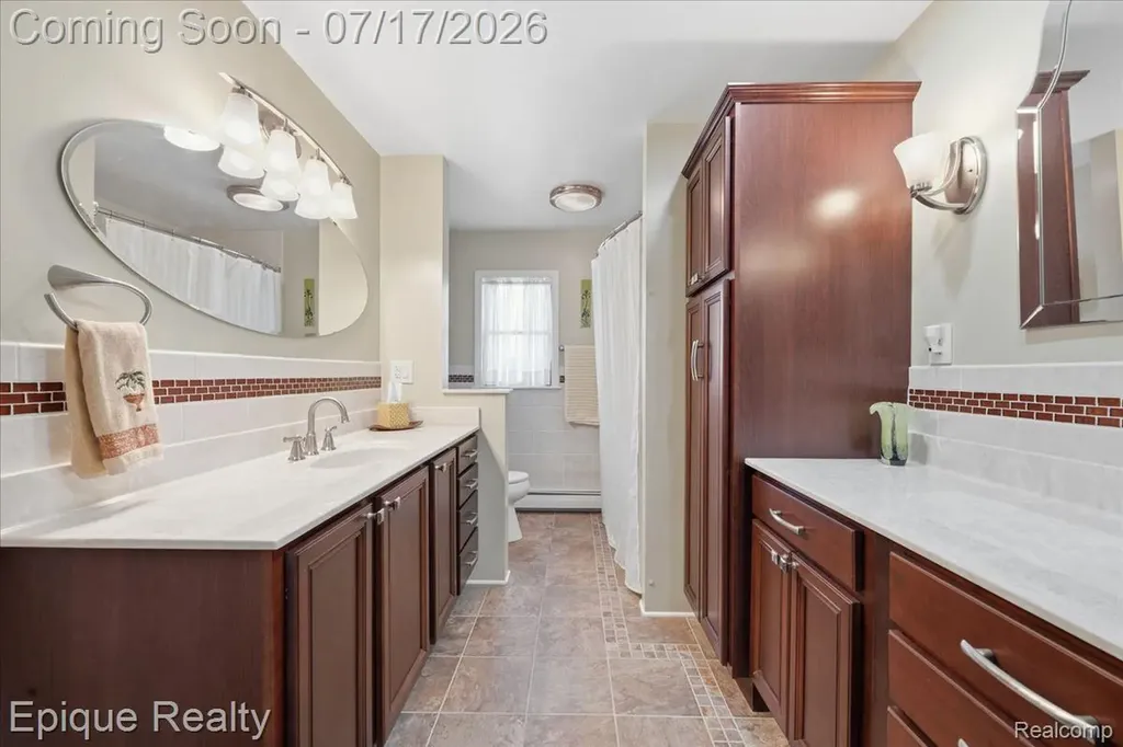 555 E Square Lake Road Troy City MI 48085