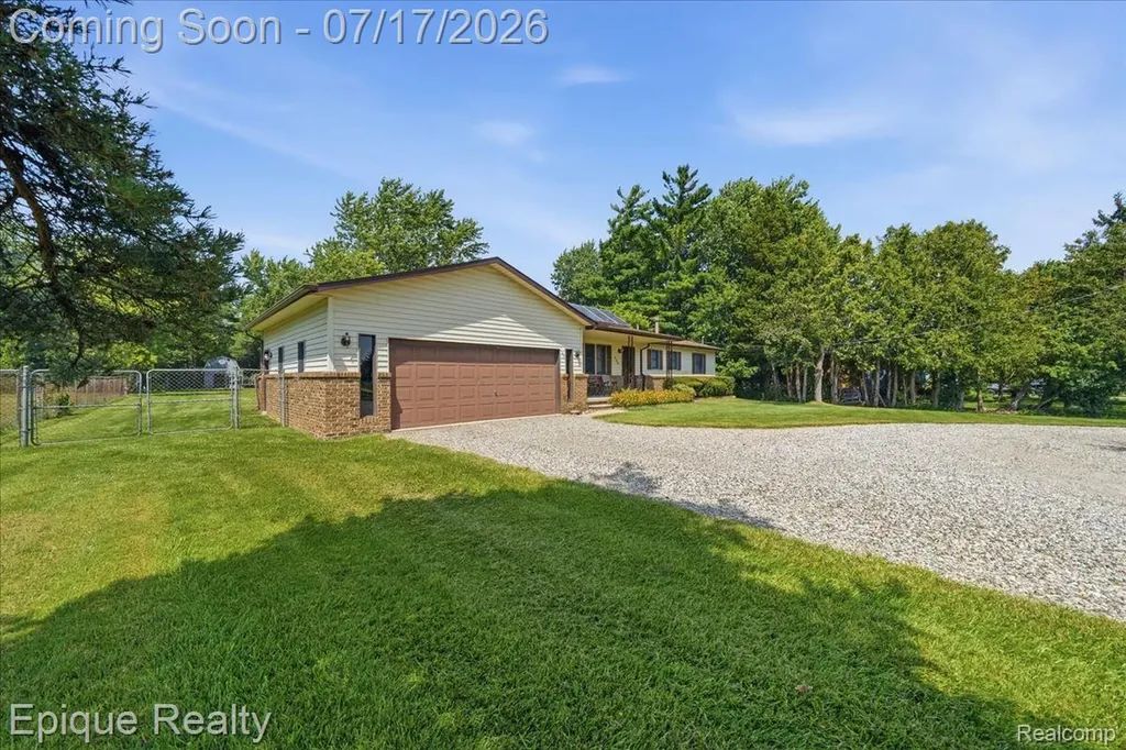 555 E Square Lake Road Troy City MI 48085