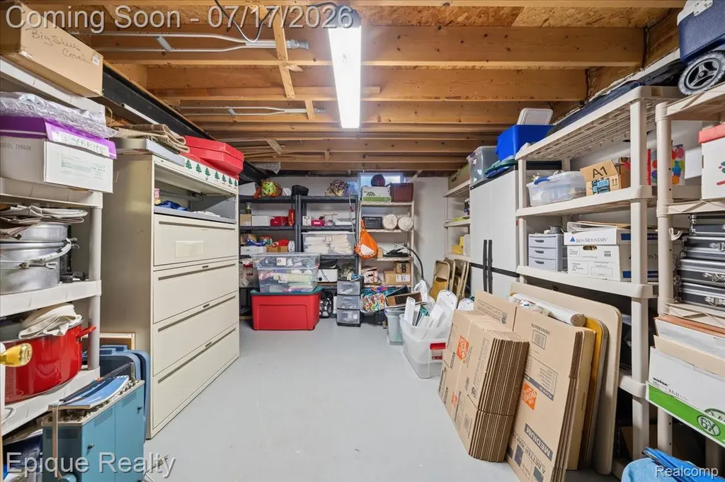 555 E Square Lake Road Troy City MI 48085