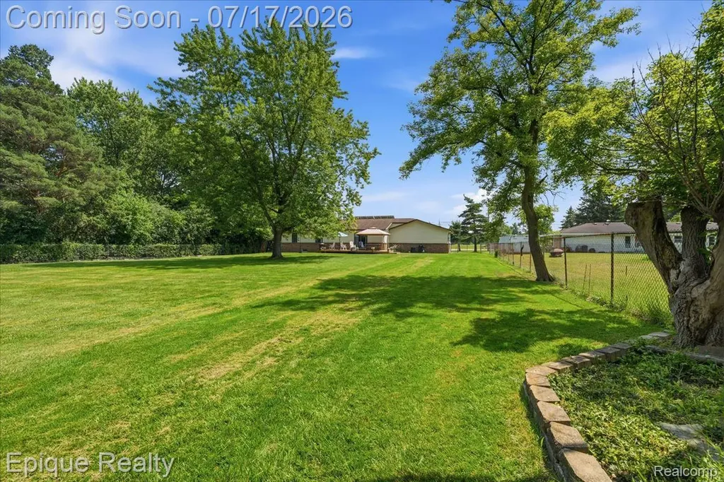 555 E Square Lake Road Troy City MI 48085
