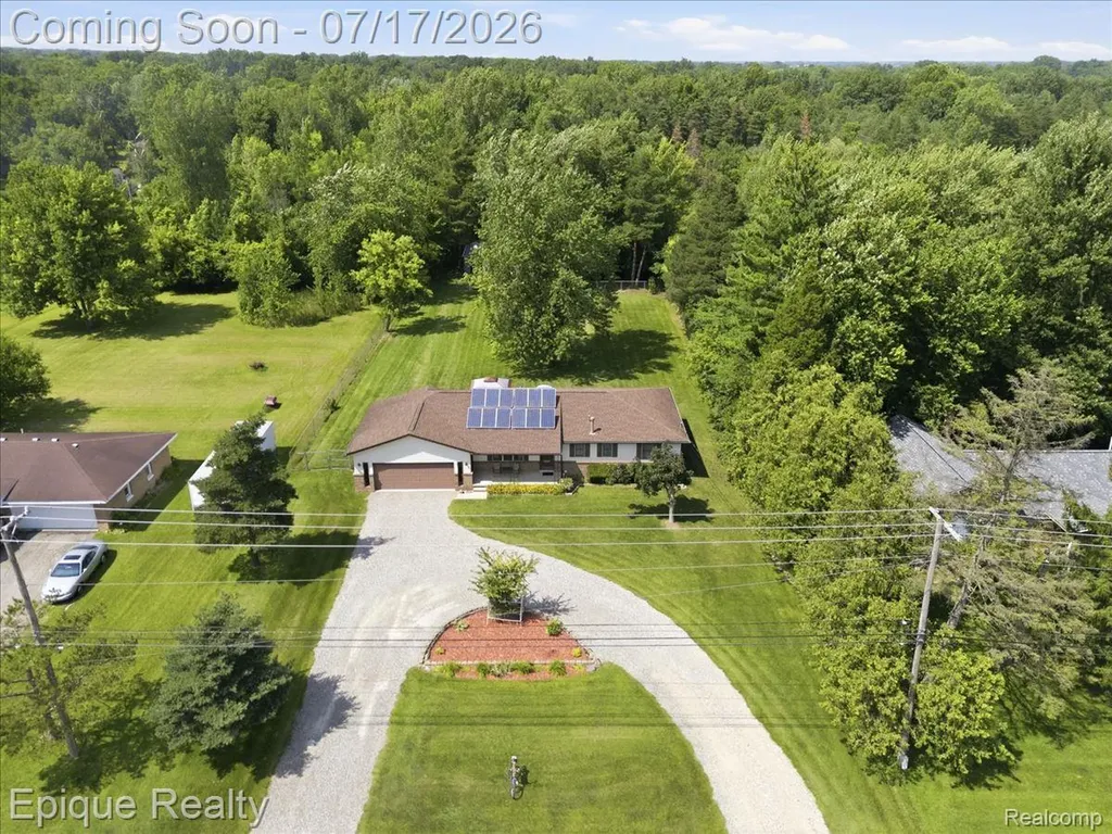 555 E Square Lake Road Troy City MI 48085