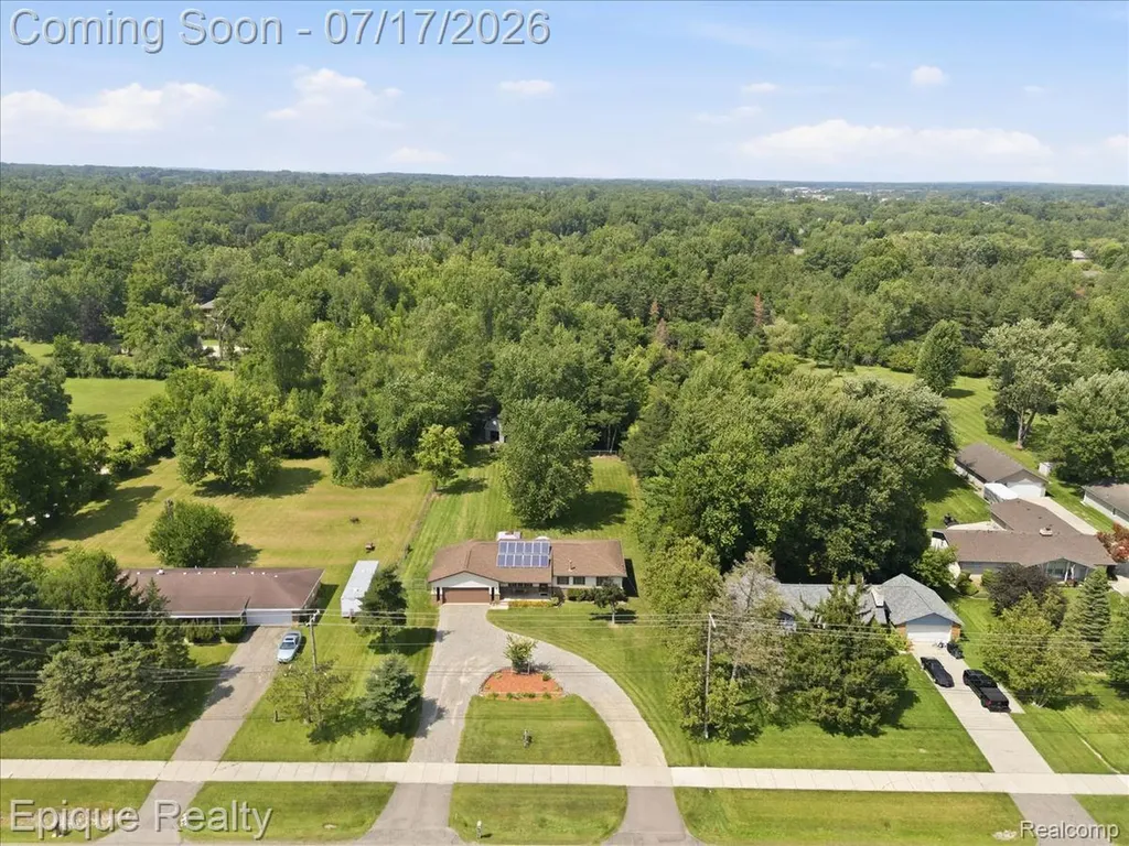 555 E Square Lake Road Troy City MI 48085