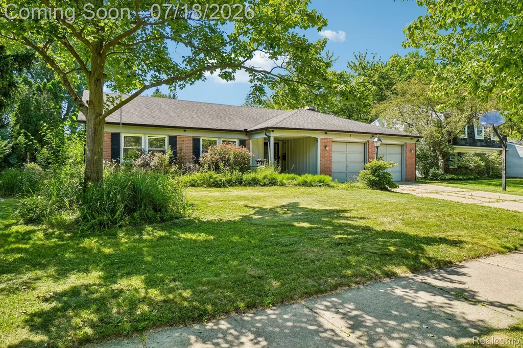 4855 Butler Drive Troy City MI 48085