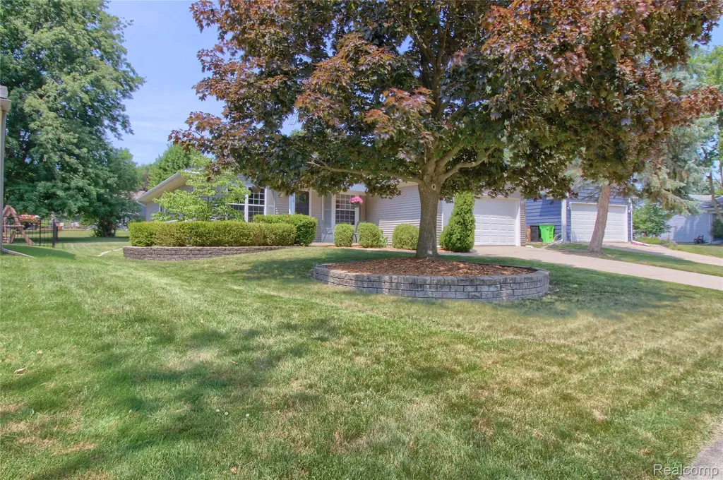 873 Hearthside Street South Lyon City MI 48178