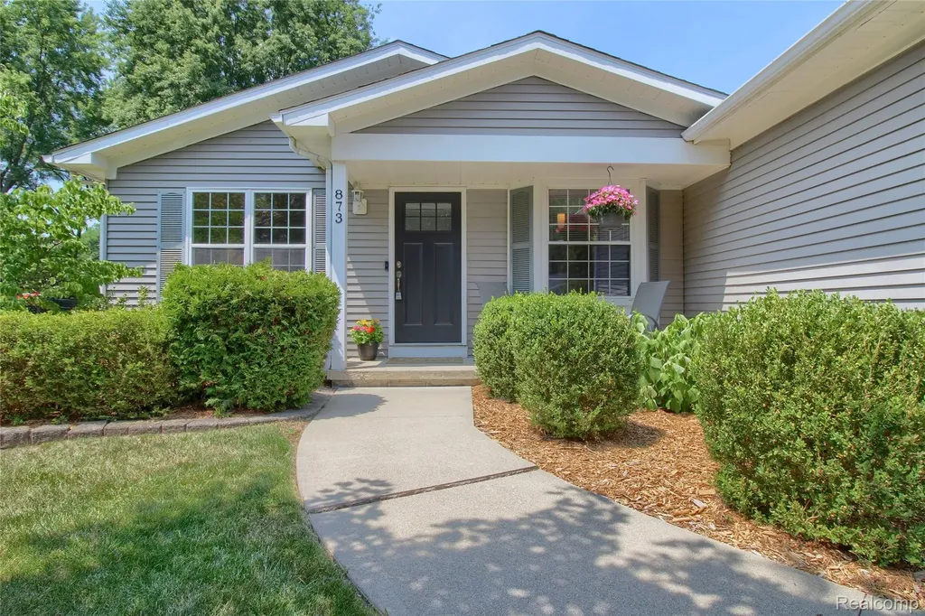 873 Hearthside Street South Lyon City MI 48178
