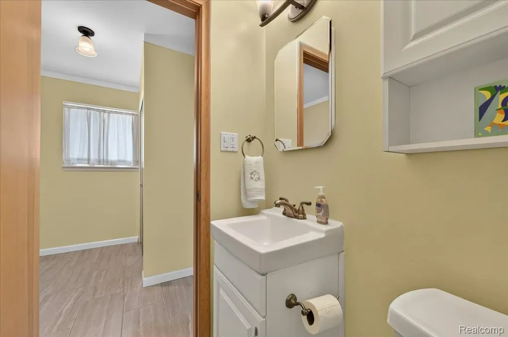 34452 Esper Drive Sterling Heights City MI 48312