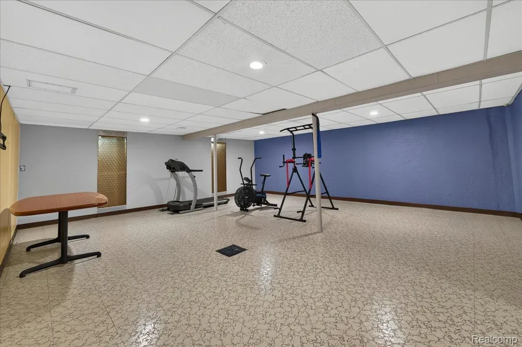 34452 Esper Drive Sterling Heights City MI 48312