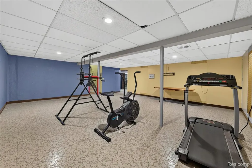 34452 Esper Drive Sterling Heights City MI 48312