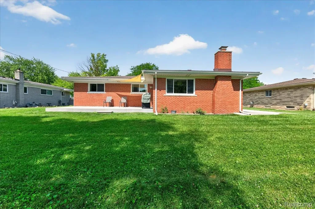 34452 Esper Drive Sterling Heights City MI 48312