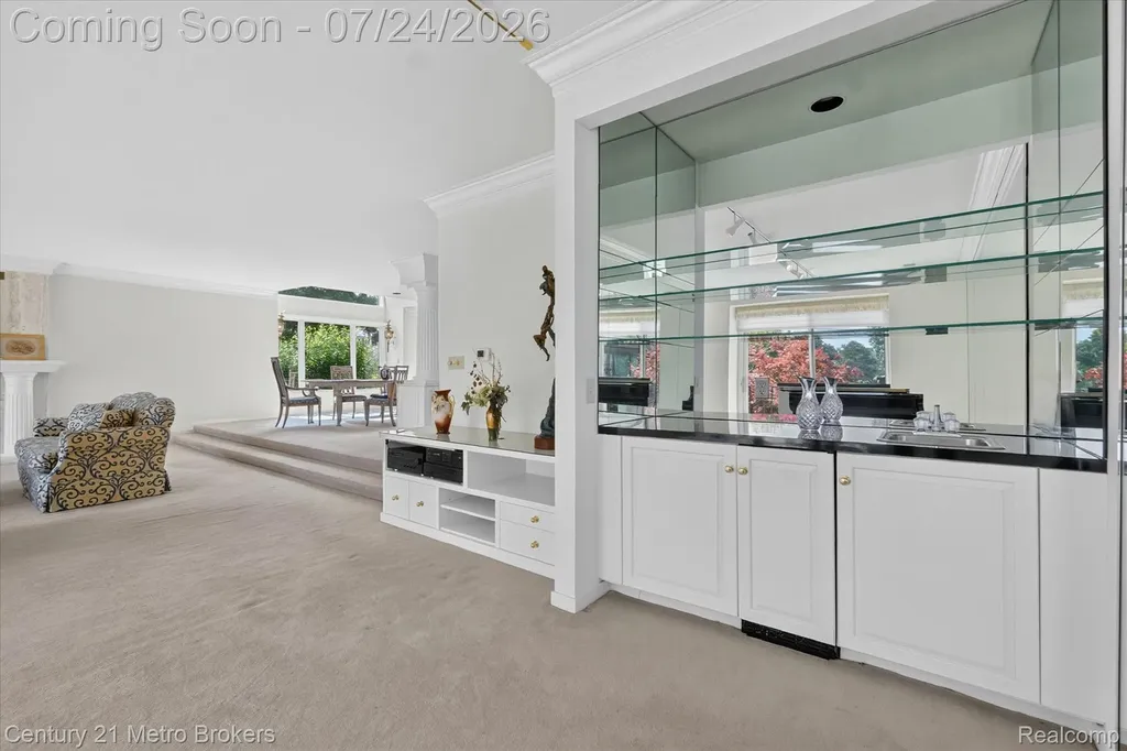 9095 S Saginaw Road Grand Blanc Charter Township MI 48439