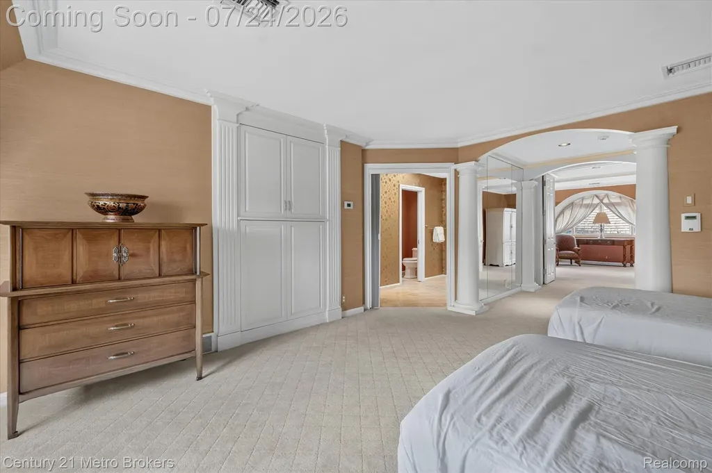 9095 S Saginaw Road Grand Blanc Charter Township MI 48439