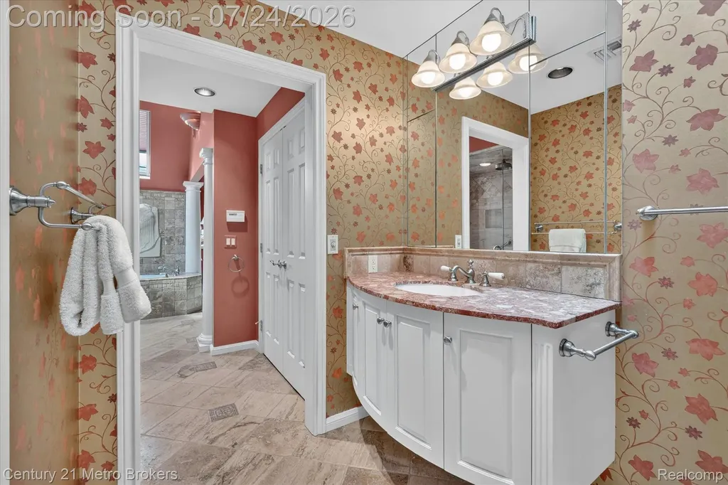 9095 S Saginaw Road Grand Blanc Charter Township MI 48439