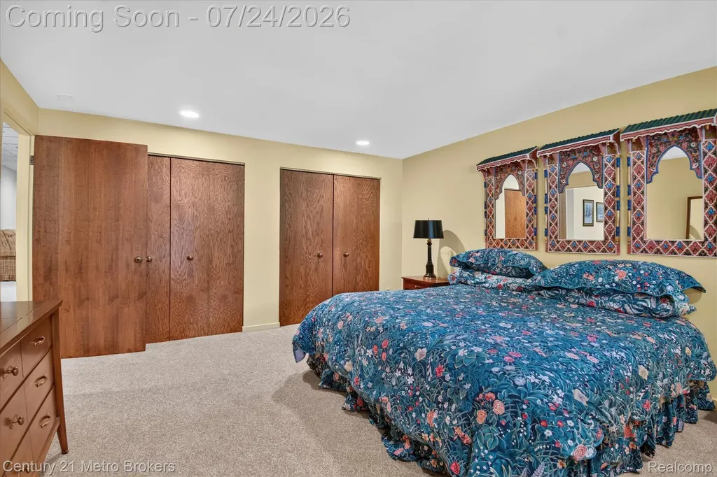 9095 S Saginaw Road Grand Blanc Charter Township MI 48439