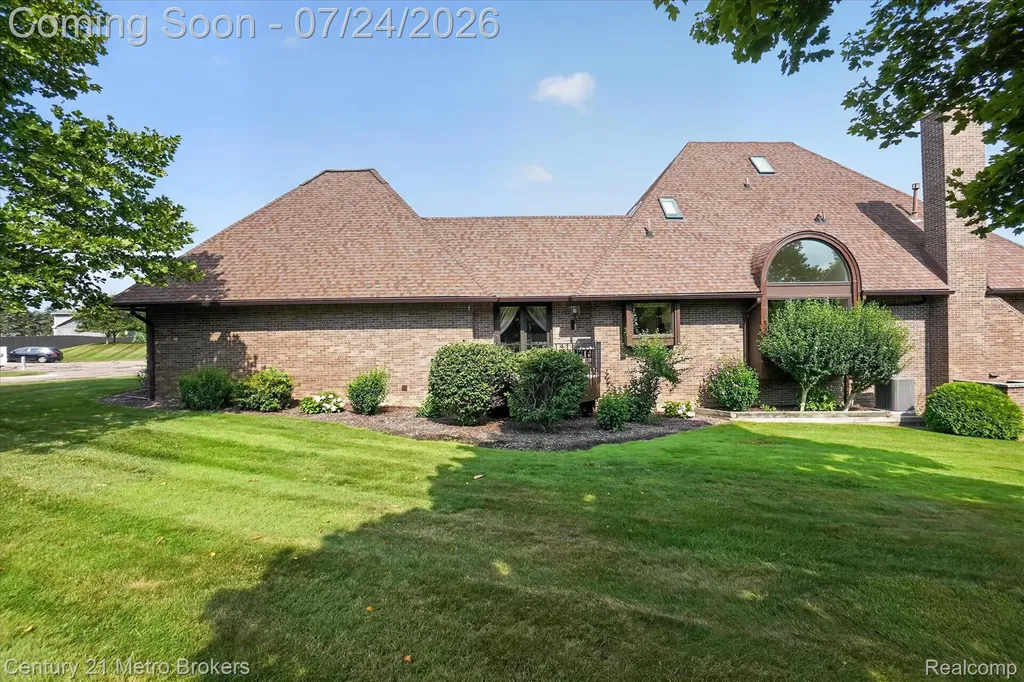 9095 S Saginaw Road Grand Blanc Charter Township MI 48439