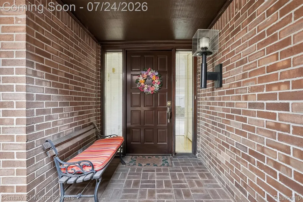 9095 S Saginaw Road Grand Blanc Charter Township MI 48439