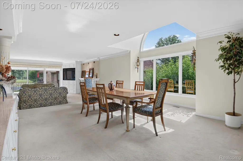 9095 S Saginaw Road Grand Blanc Charter Township MI 48439