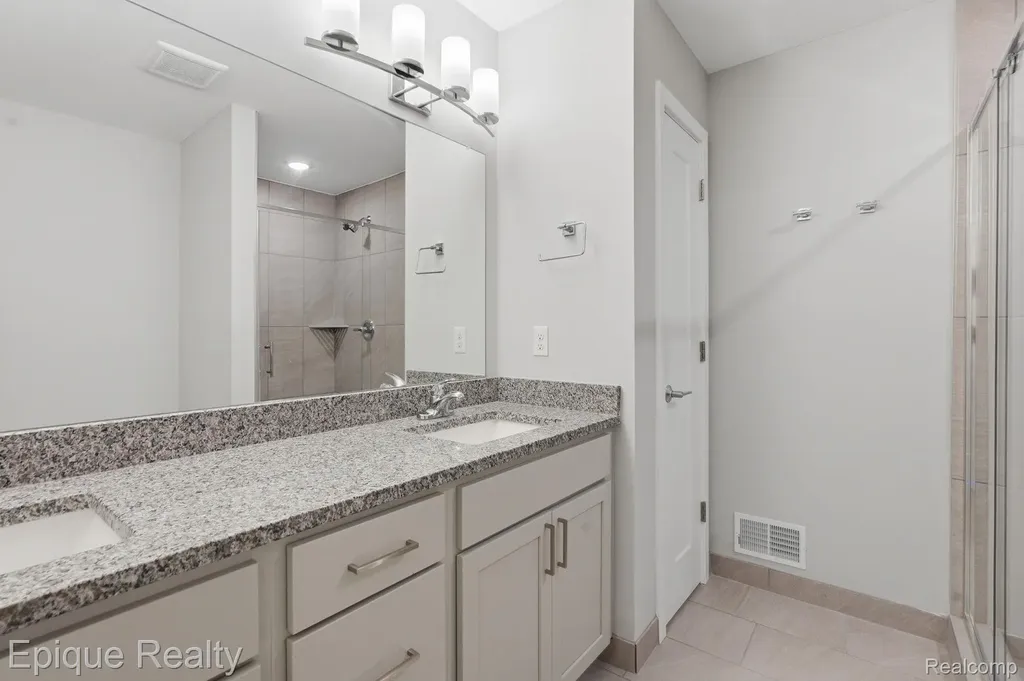 25550 Grandview Lane Novi City MI 48375