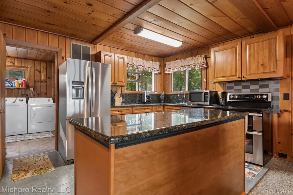 4432 E Cedar Lake Drive Greenbush Township MI 48738