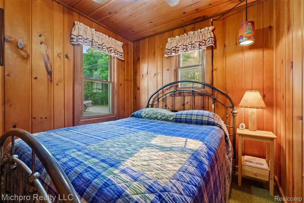 4432 E Cedar Lake Drive Greenbush Township MI 48738