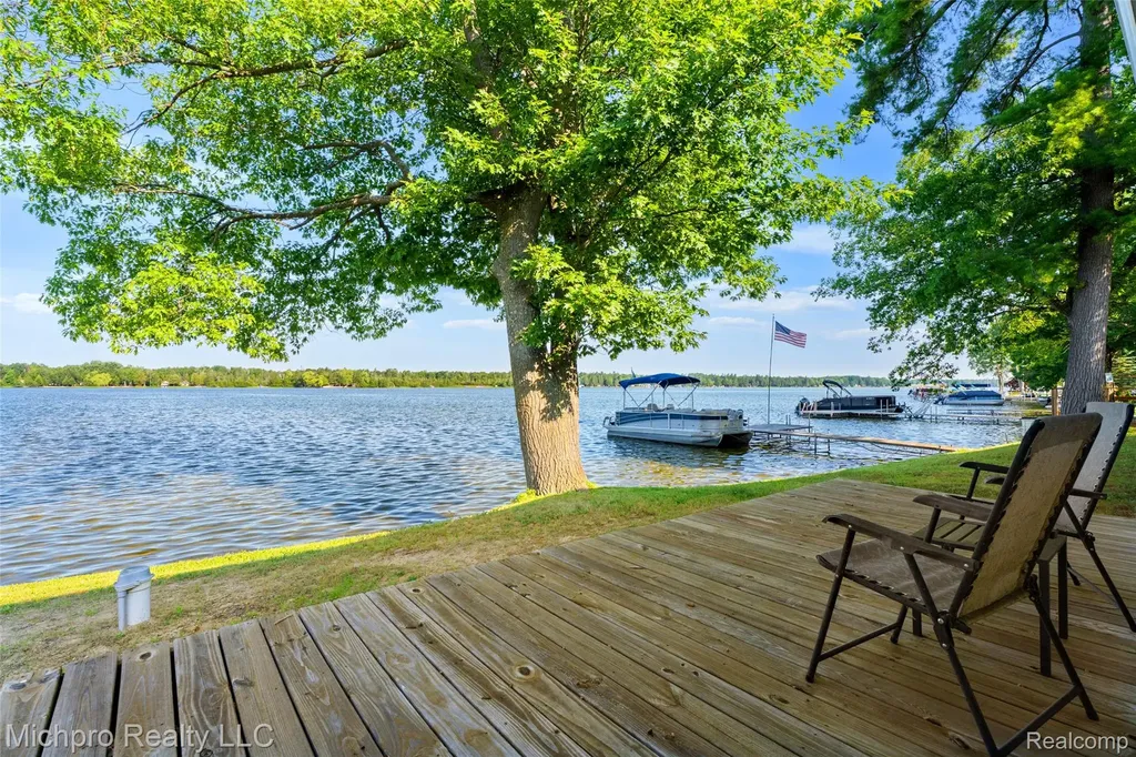 4432 E Cedar Lake Drive Greenbush Township MI 48738