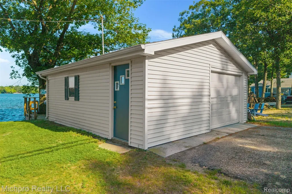 4432 E Cedar Lake Drive Greenbush Township MI 48738
