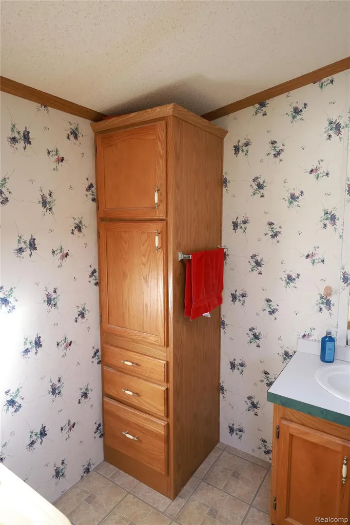 7208 Mapleview Circle E Brown City City MI 48416