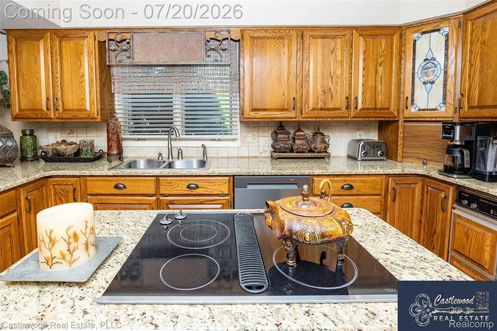 17150 S Nunneley Road Clinton Charter Township MI 48035