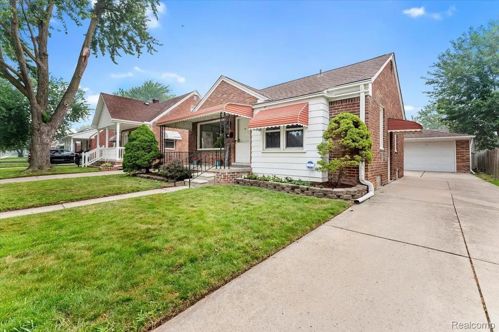 4191 Duplex Avenue N Lincoln Park City MI 48146