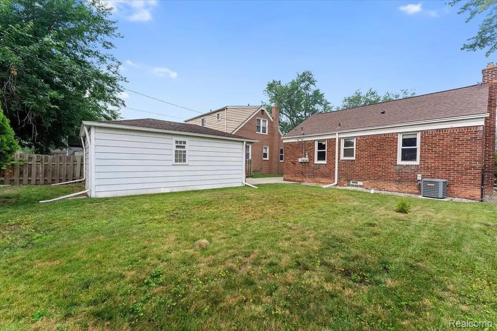 4191 Duplex Avenue N Lincoln Park City MI 48146