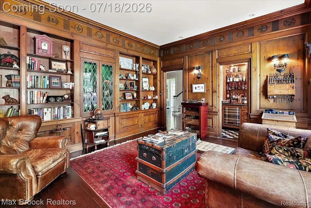 294 Lincoln Road Grosse Pointe City MI 48230