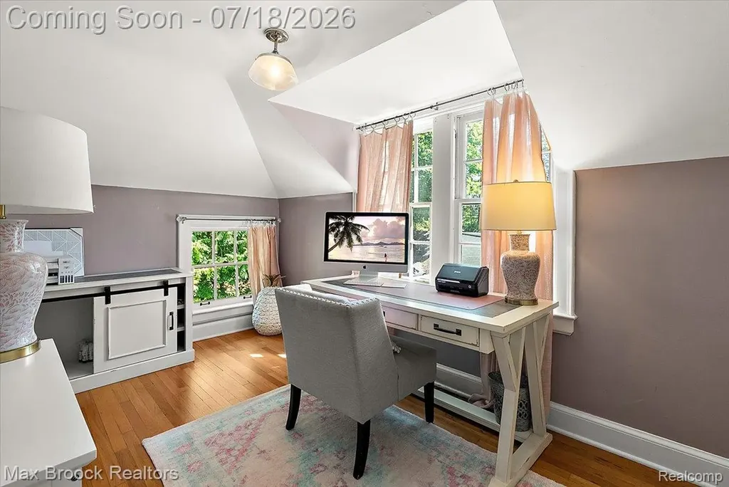 294 Lincoln Road Grosse Pointe City MI 48230