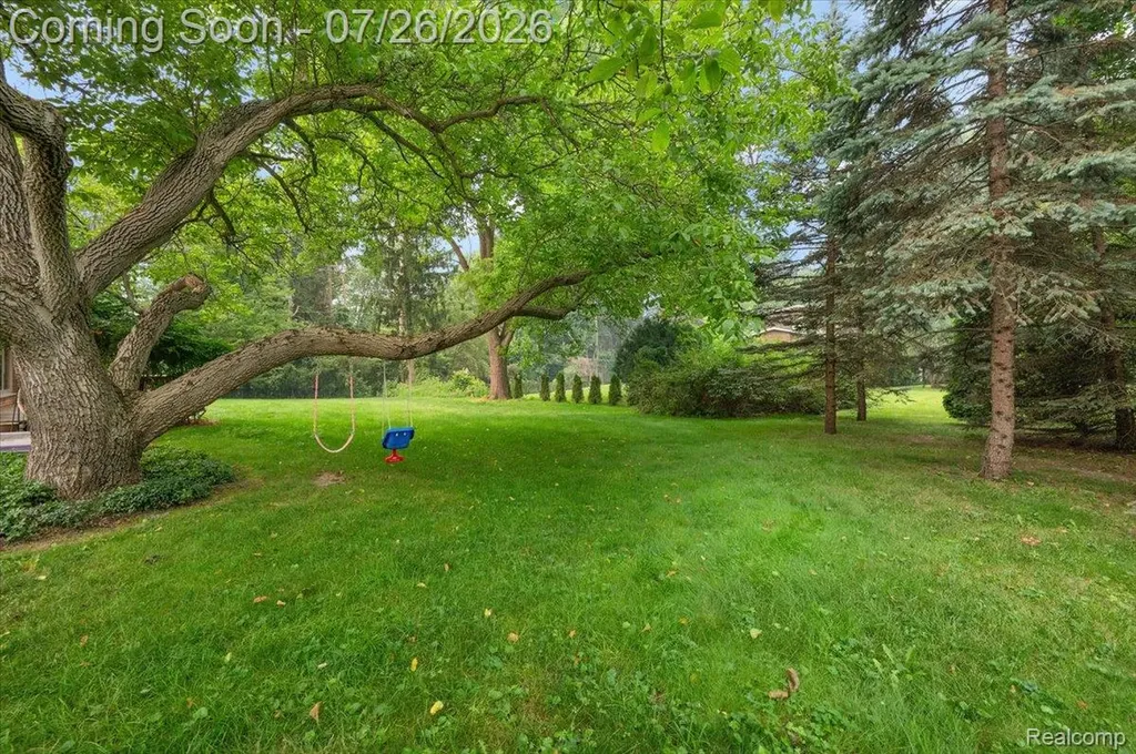 1506 Ledbury Drive Bloomfield Charter Township MI 48304