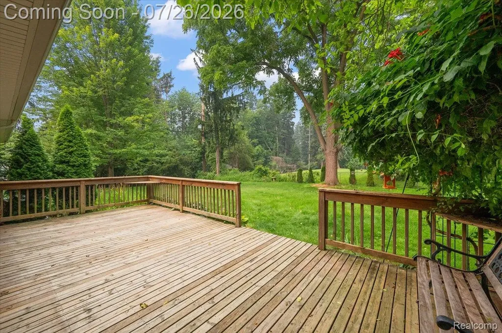 1506 Ledbury Drive Bloomfield Charter Township MI 48304