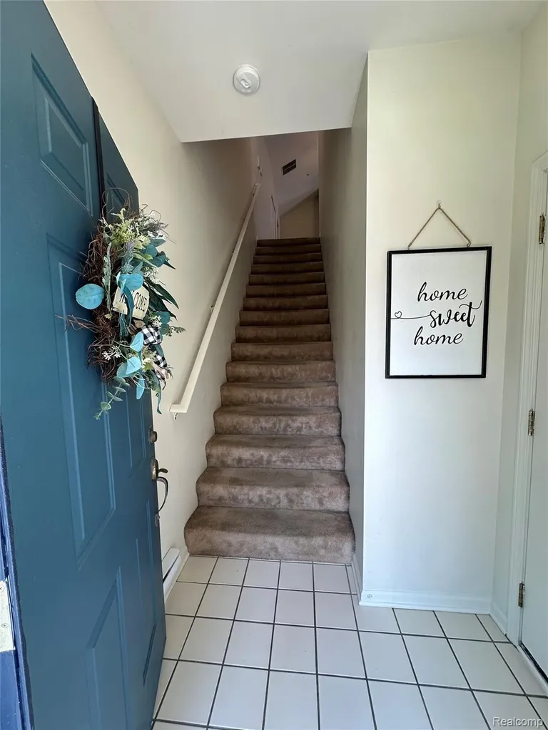 5210 Addington Drive Commerce Charter Township MI 48390