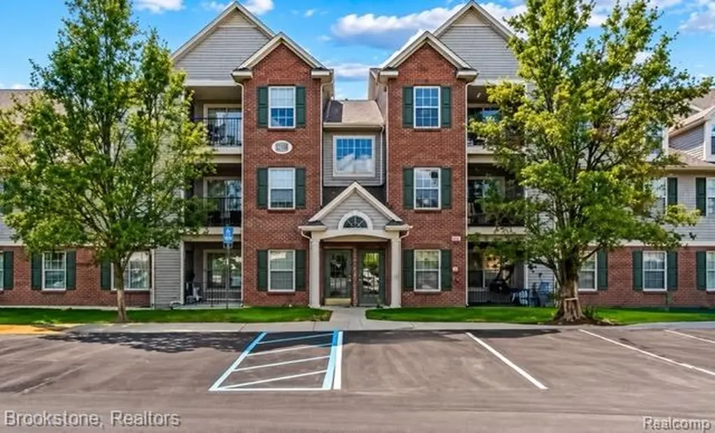 12108 Pinehurst Lane Grand Blanc Charter Township MI 48439