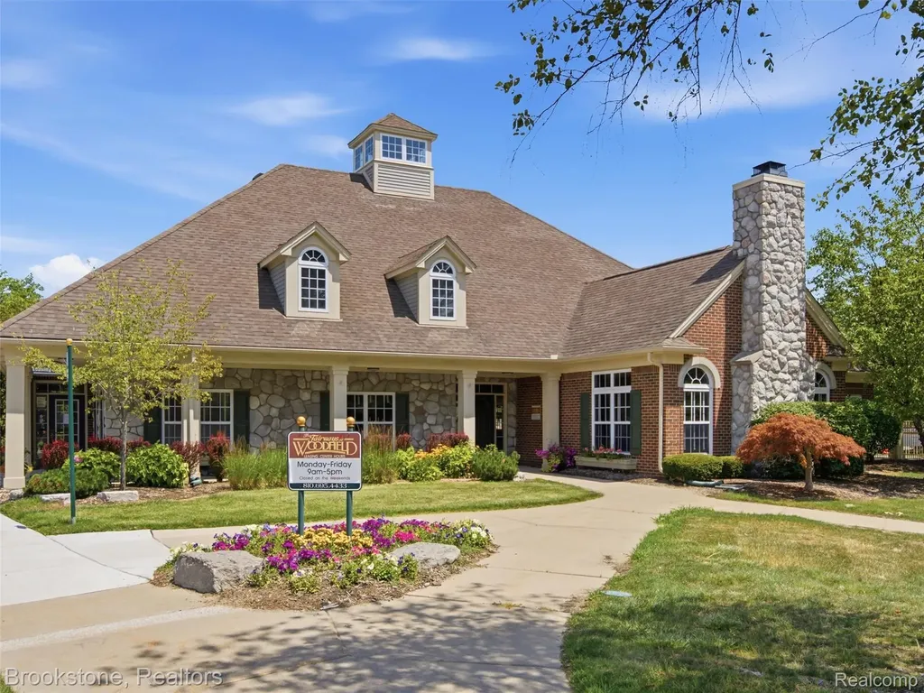 12108 Pinehurst Lane Grand Blanc Charter Township MI 48439