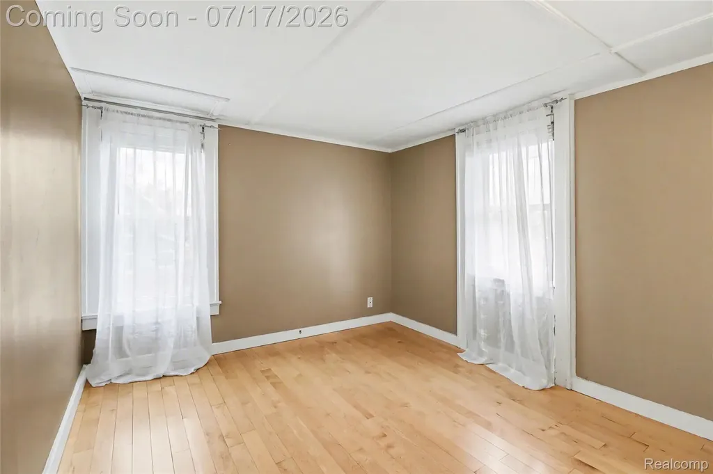 1430 Rossdale Drive Waterford Charter Township MI 48328