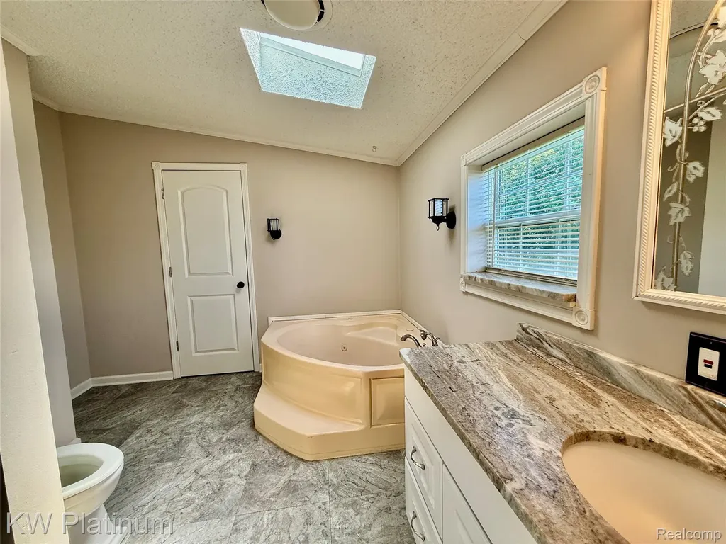 1201 Orchard Lane Columbus Township MI 48063