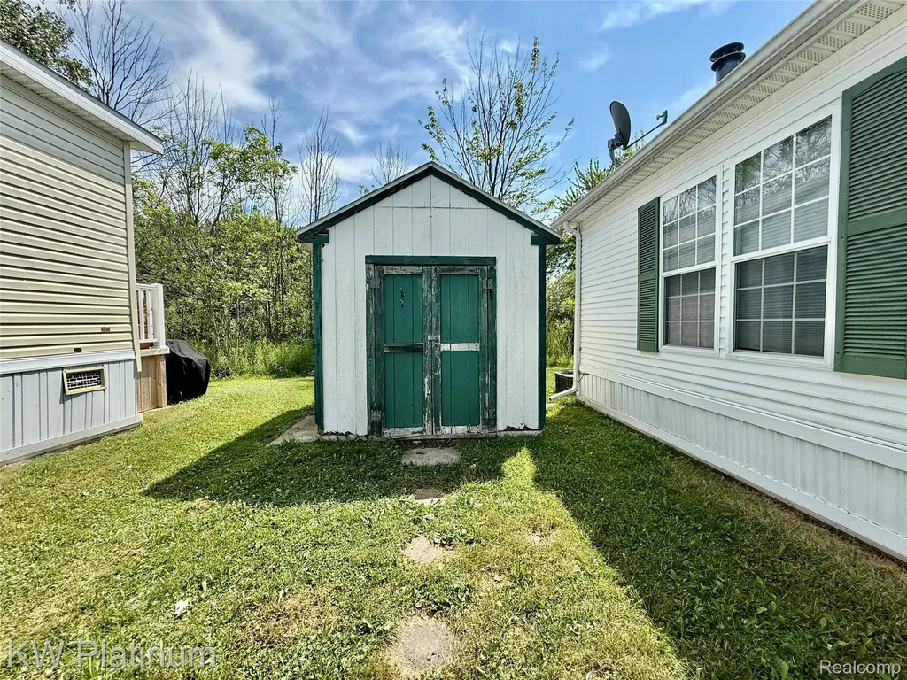 1201 Orchard Lane Columbus Township MI 48063