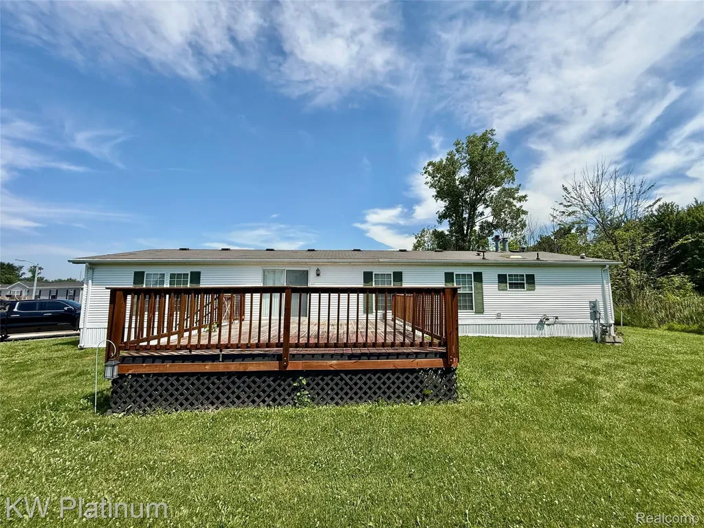 1201 Orchard Lane Columbus Township MI 48063