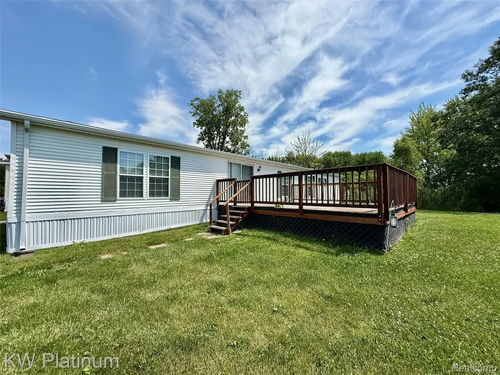 1201 Orchard Lane Columbus Township MI 48063