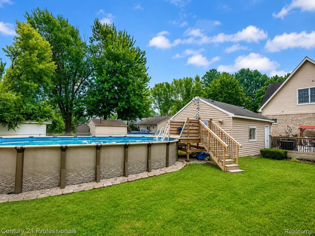 21819 Maple Street St. Clair Shores City MI 48081