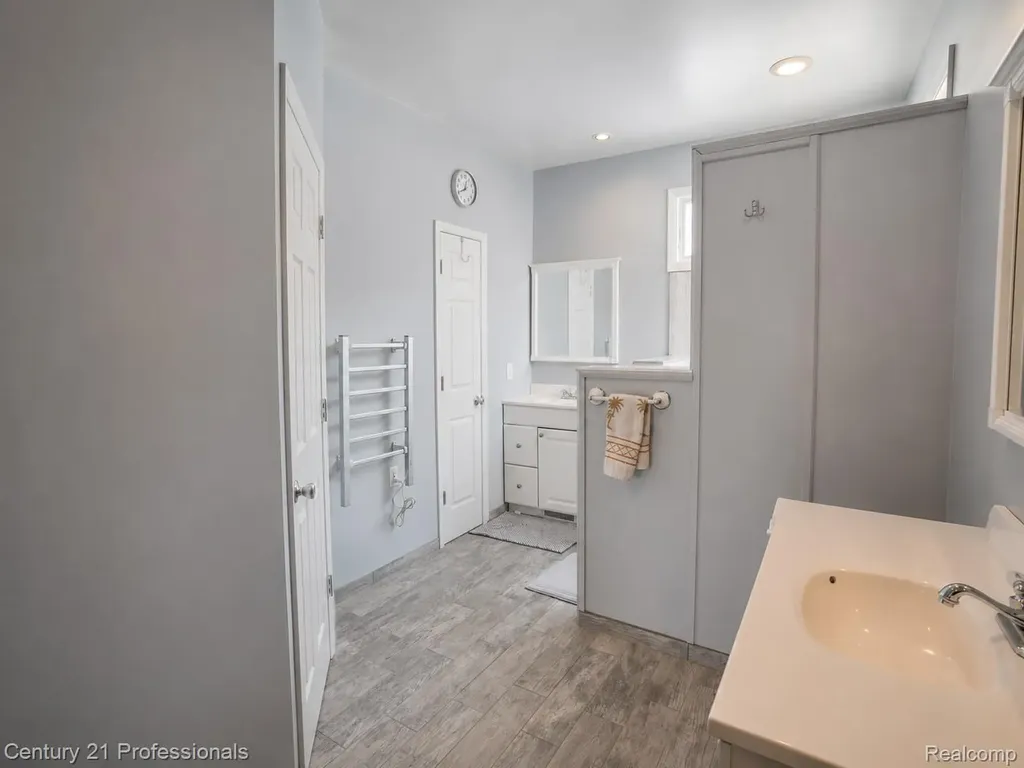 21819 Maple Street St. Clair Shores City MI 48081