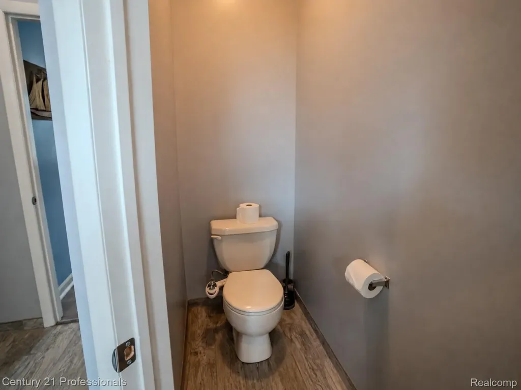 21819 Maple Street St. Clair Shores City MI 48081
