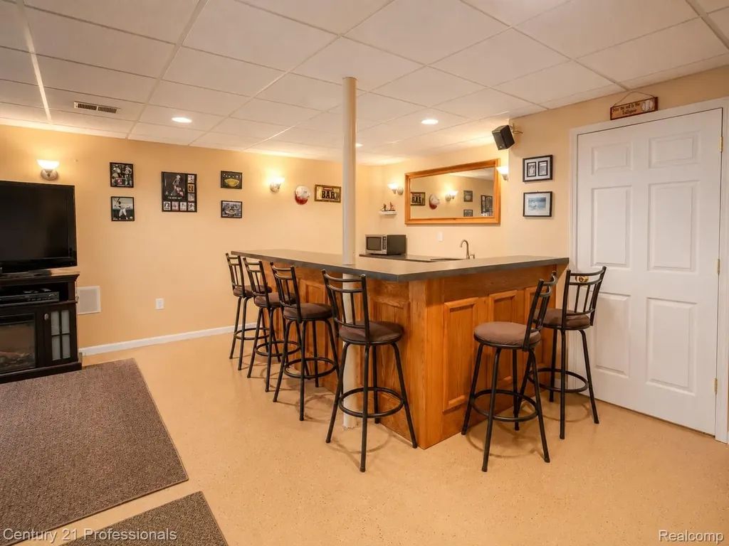 21819 Maple Street St. Clair Shores City MI 48081