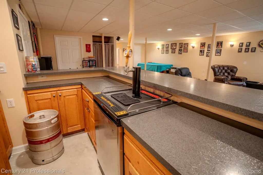21819 Maple Street St. Clair Shores City MI 48081