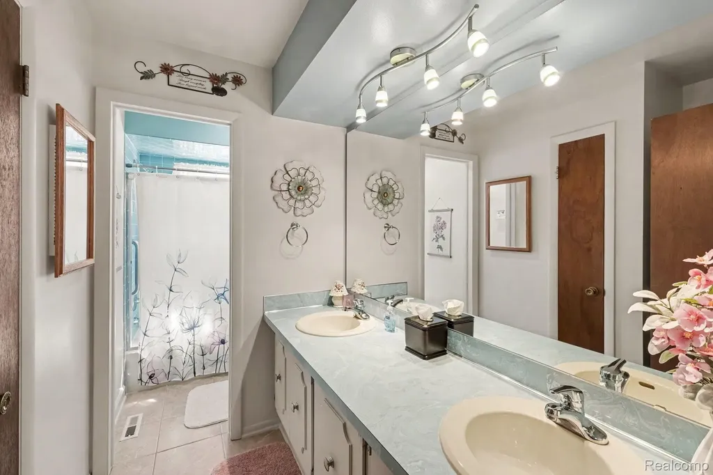 7083 Fairgrove Drive Mundy Township MI 48473