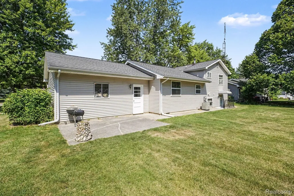 7083 Fairgrove Drive Mundy Township MI 48473
